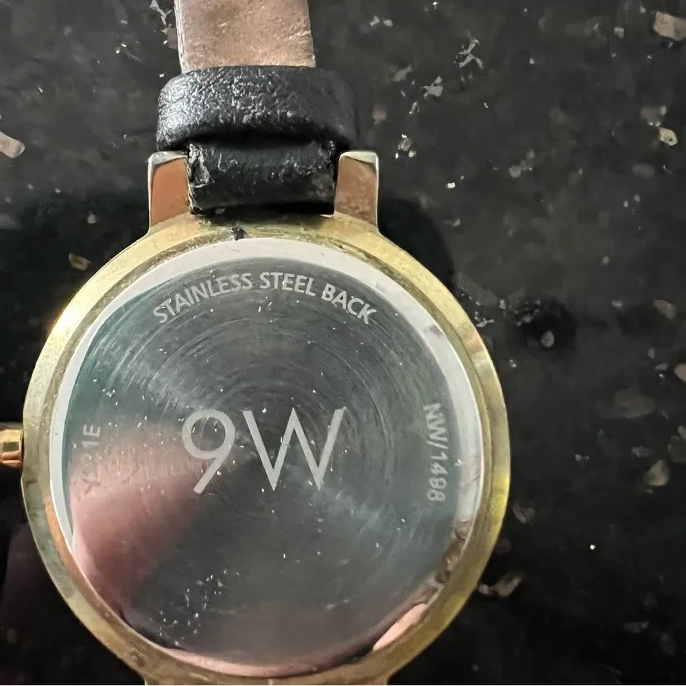 🍭4/$20 Set of two ladies watches - Nine West and Geneva - NEED NEW BATTERIES